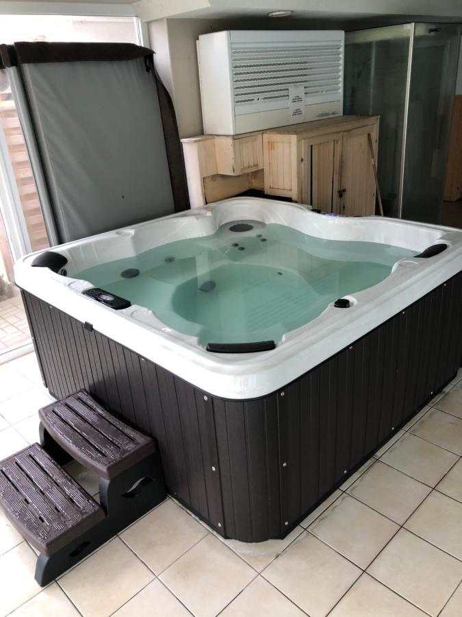 Mango Wellness Apartman Шіофок Екстер'єр фото